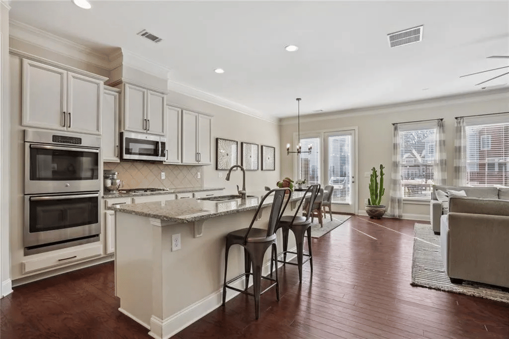3882 Suwanee Green Pkwy