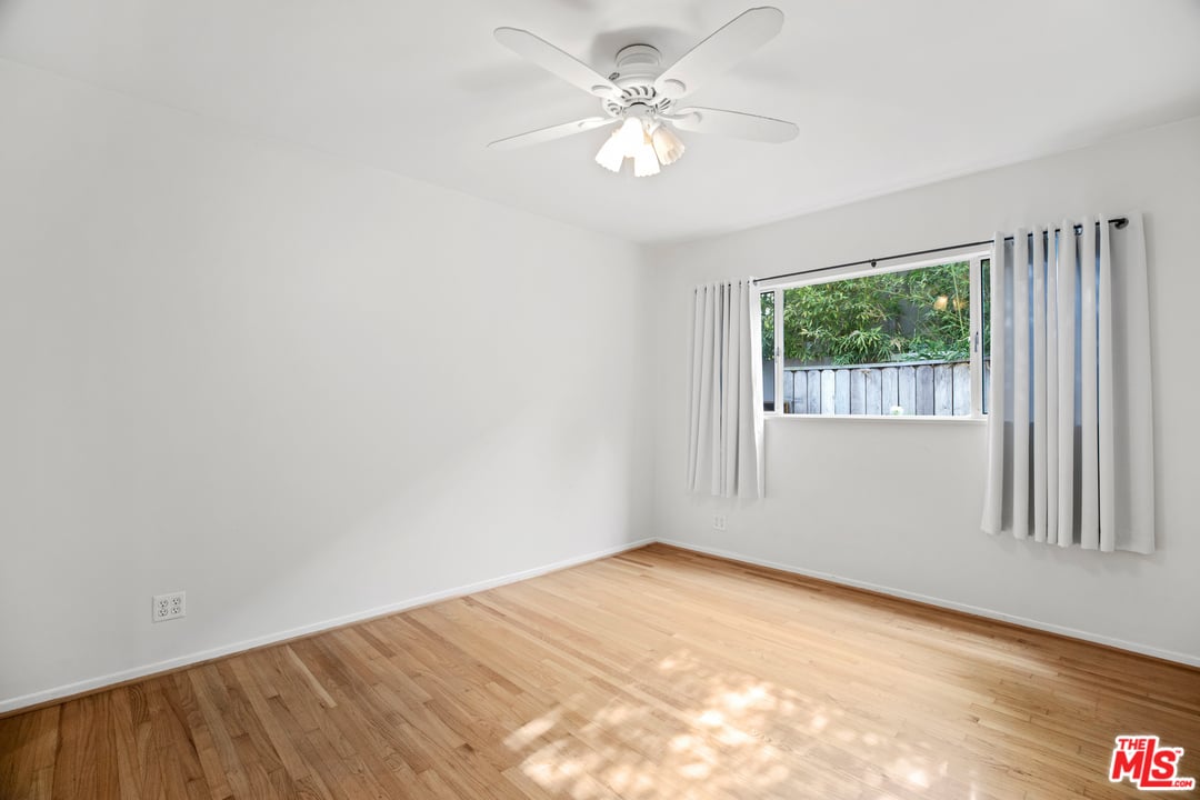 2715 Anchor Ave