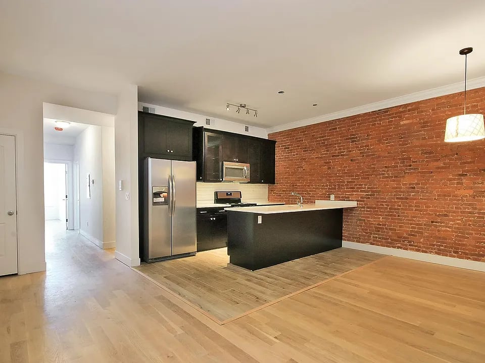 696 Broadway
