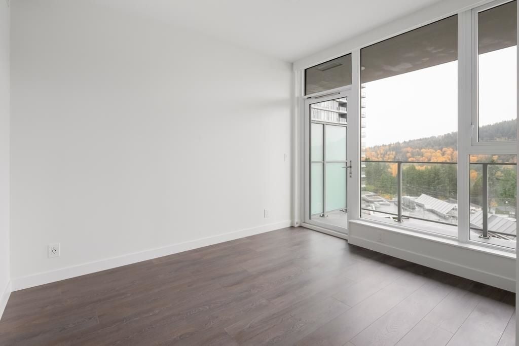 567 Clarke Rd, #505