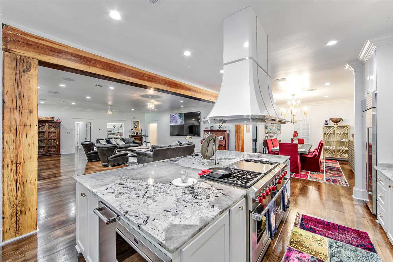 401 Oak Alley Drive