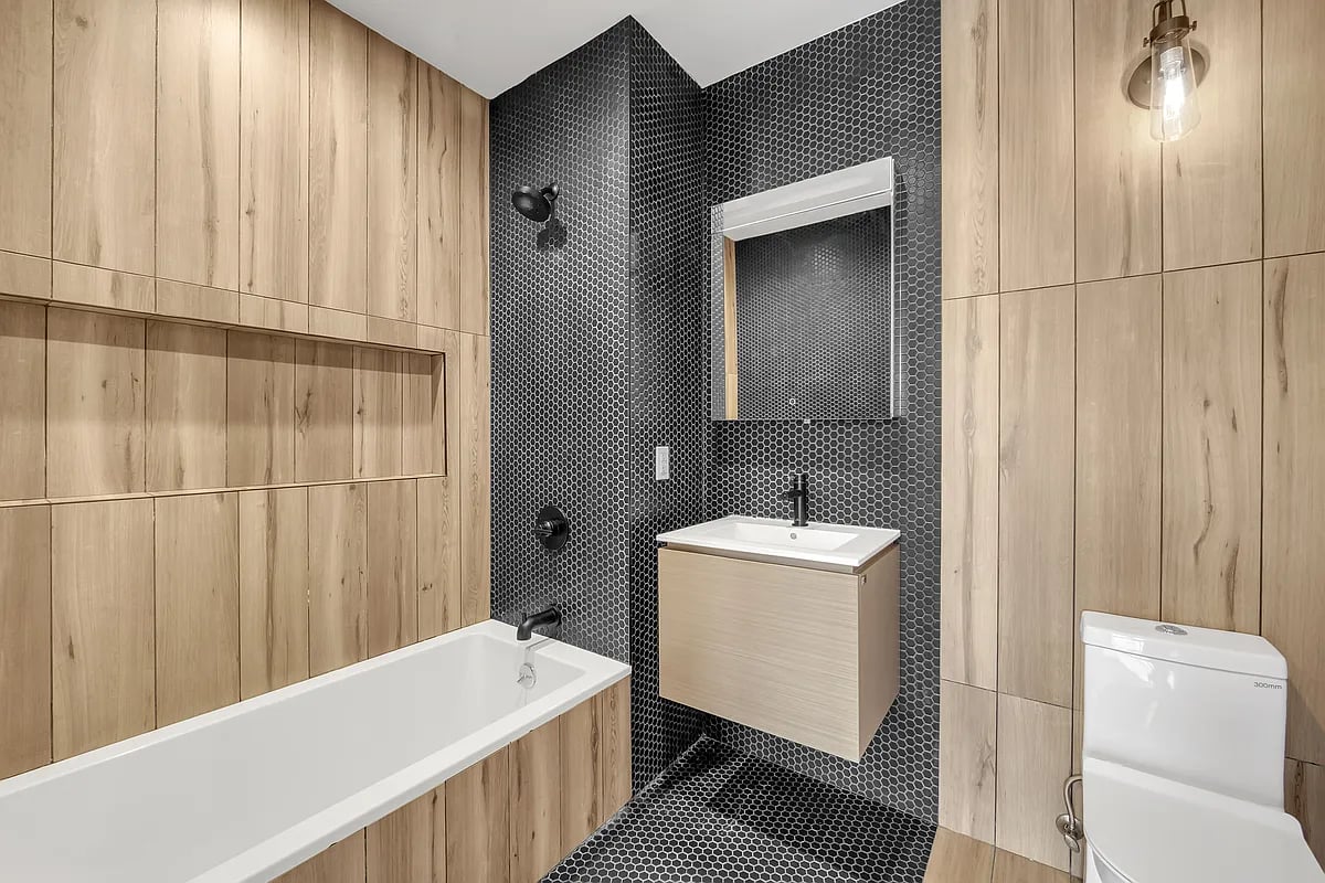31-19 37th Street 3G