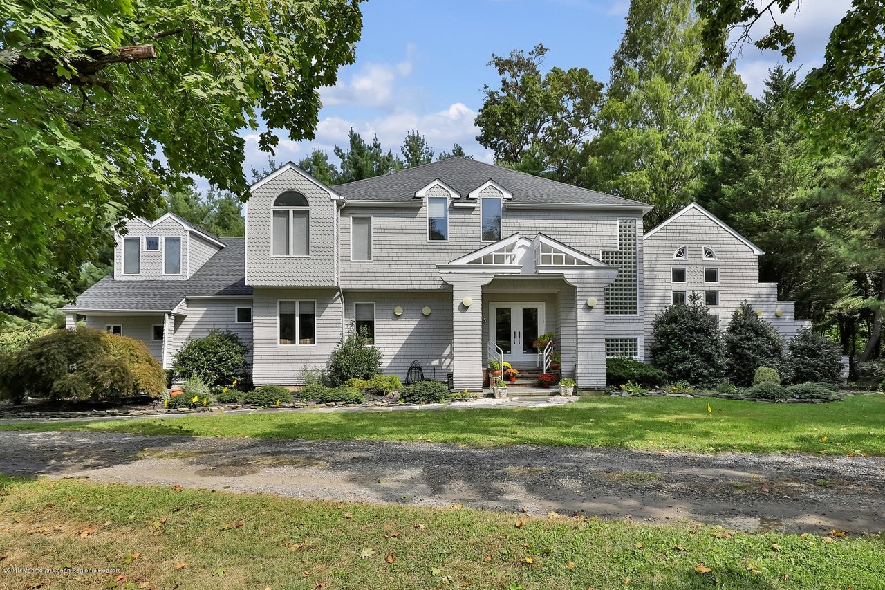 65 Hance Rd