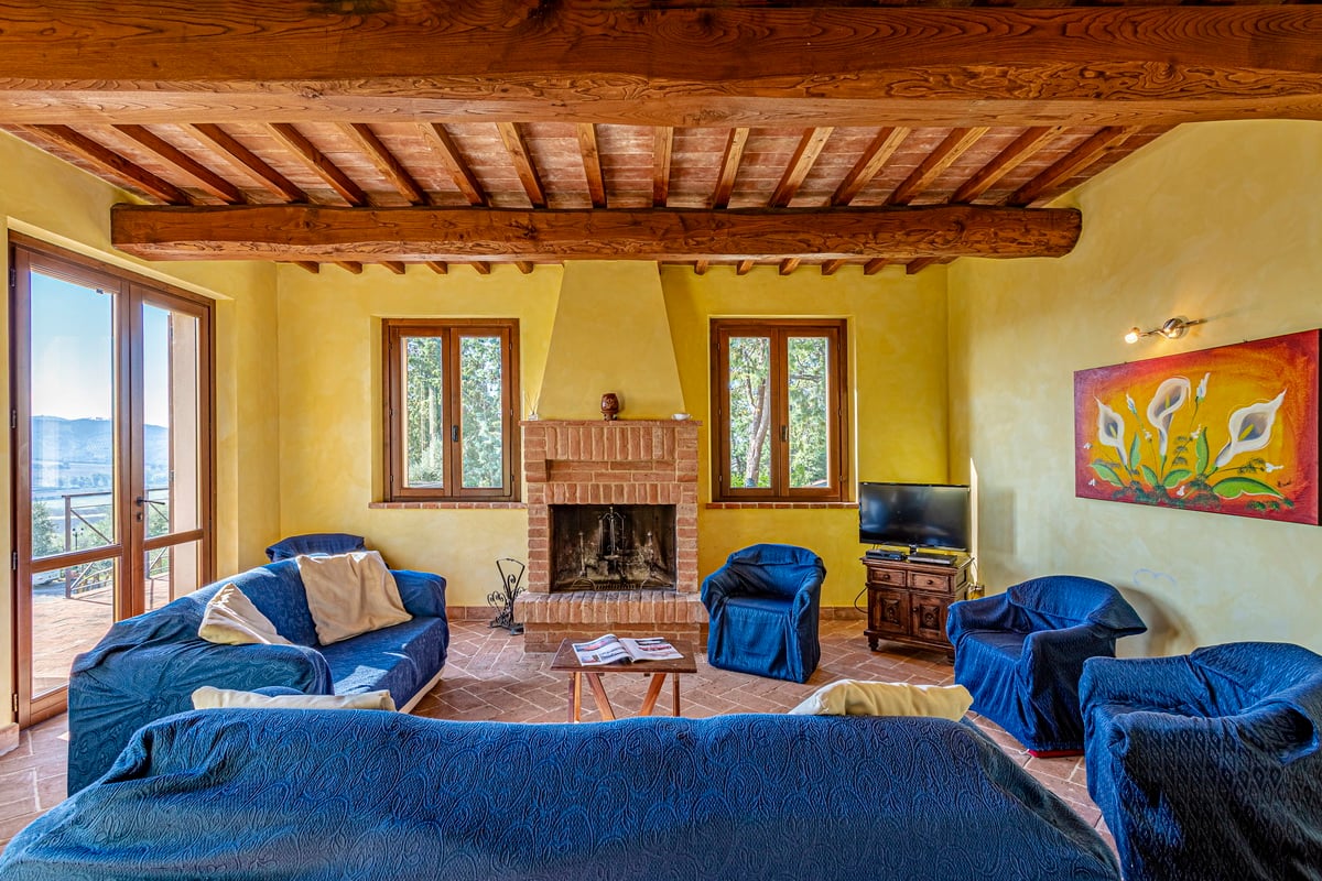 Beautiful Ranch with 2 Pools 