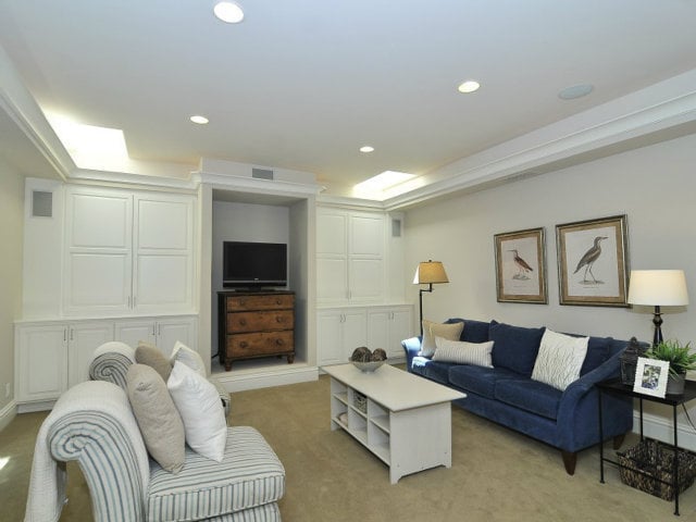 348 Lennox Ave
