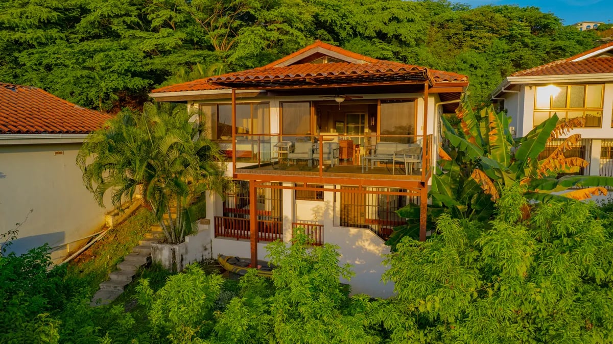 Ocean and Sunset View Villa