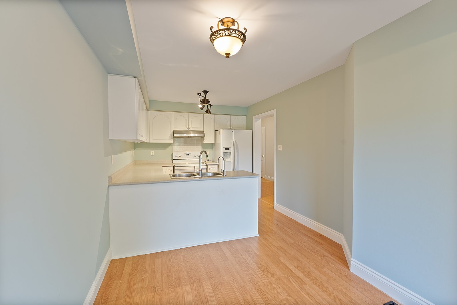 24 Hawtin Lane