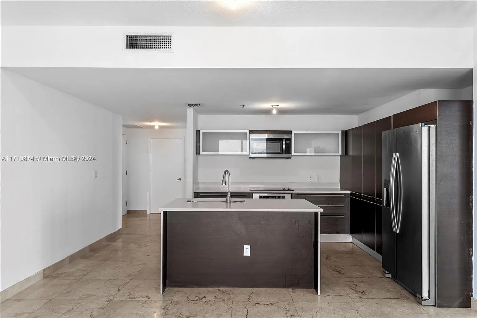 1900 N Bayshore Dr APT 2902