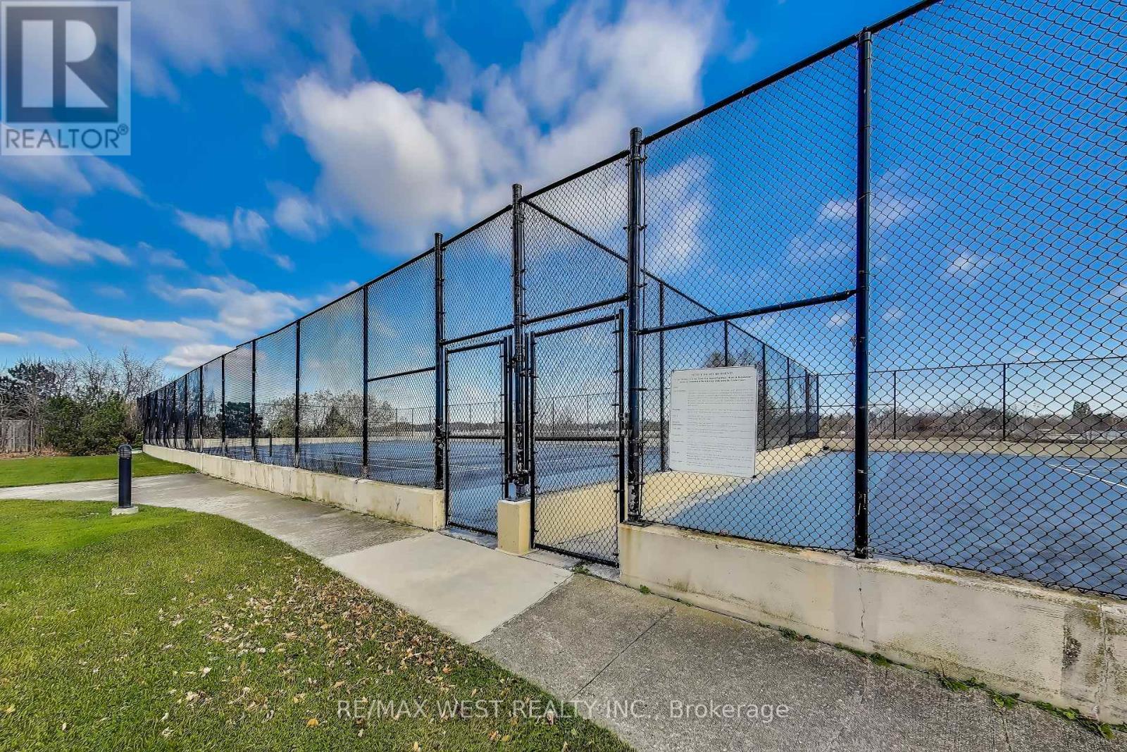 #1917 - 5 Greystone Walk Drive, Toronto Unit: 1917