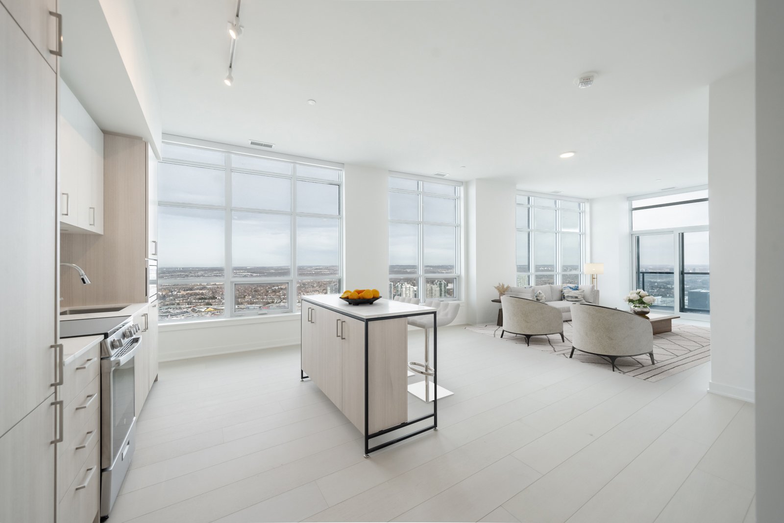 30 Upper Mall Way PH04