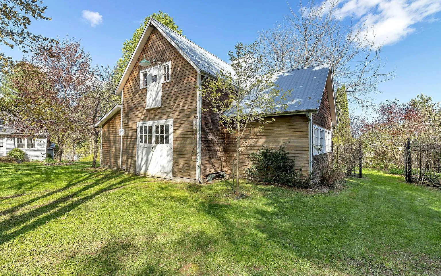 90 Steam Hollow Rd