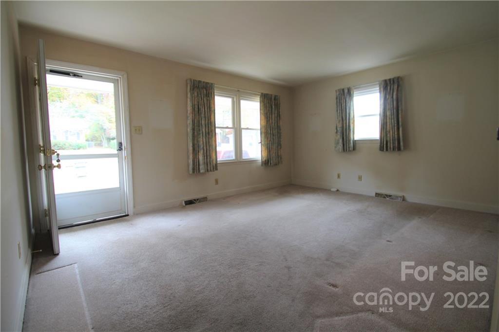 4431 Westridge Dr