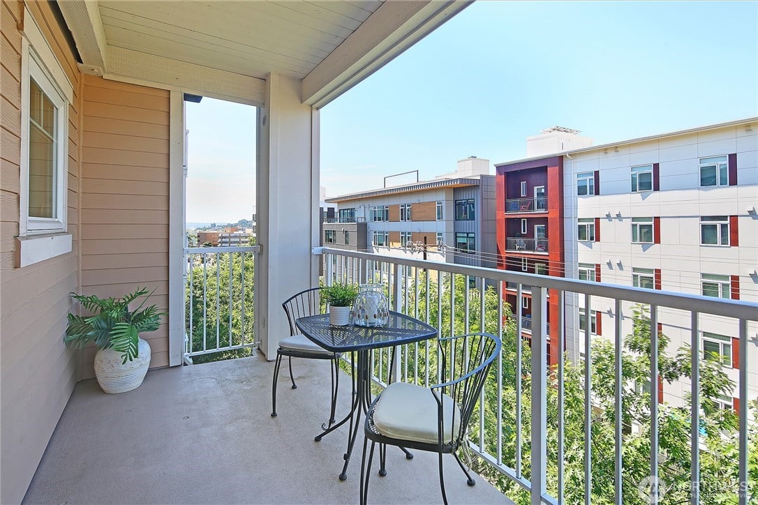 1545 NW 57th Street #527