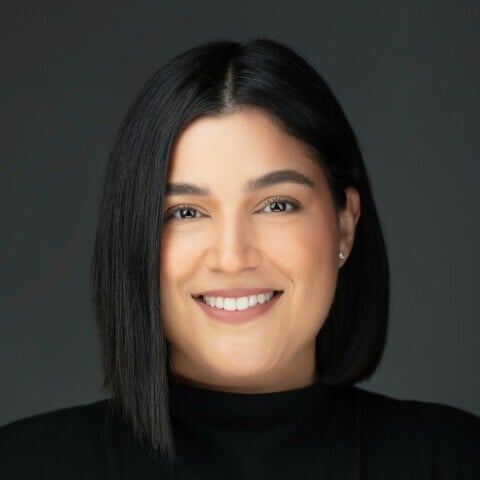 Krystal Negron Chicago, IL Real Estate Agent Headshot 