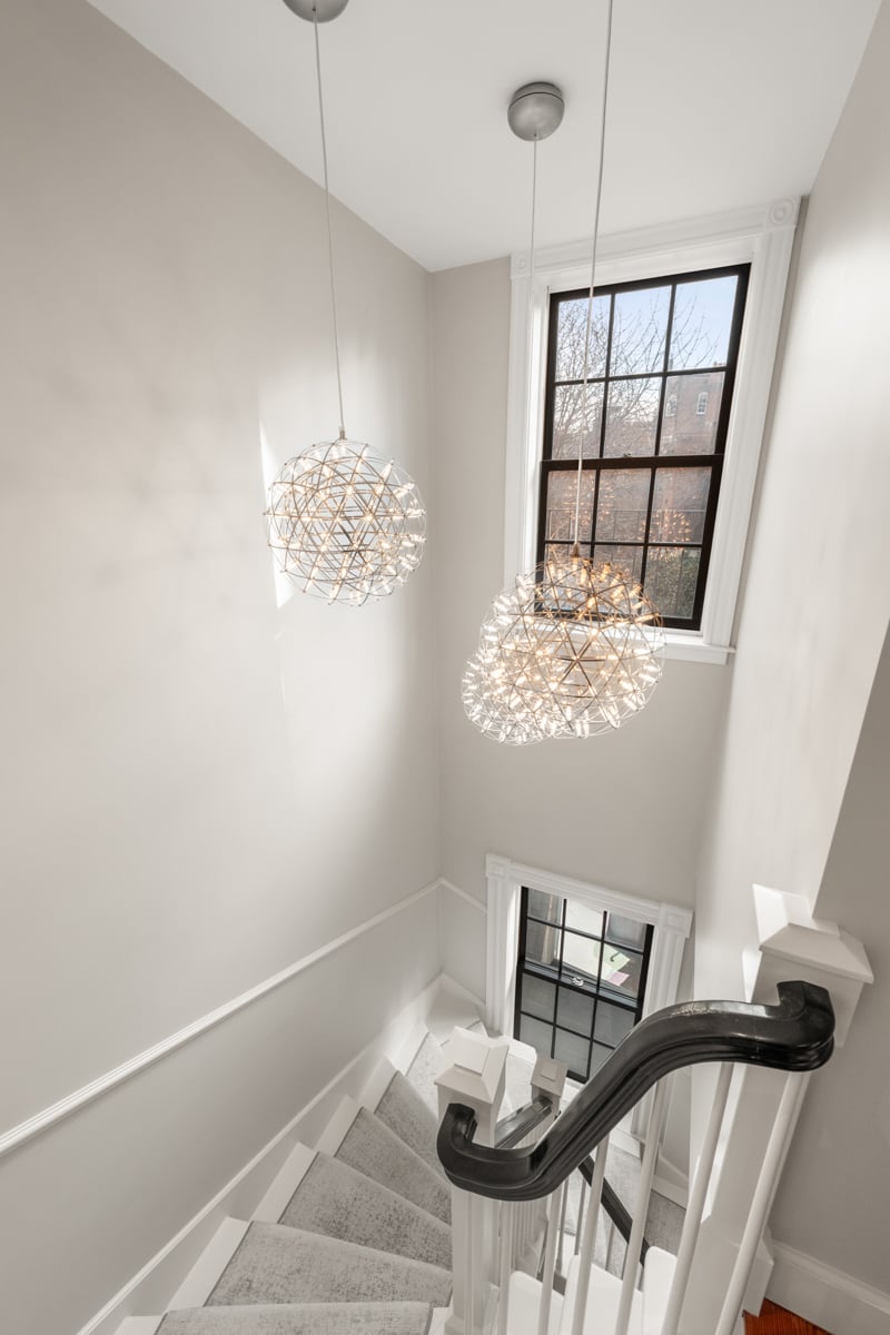 82 Pinckney Street, A