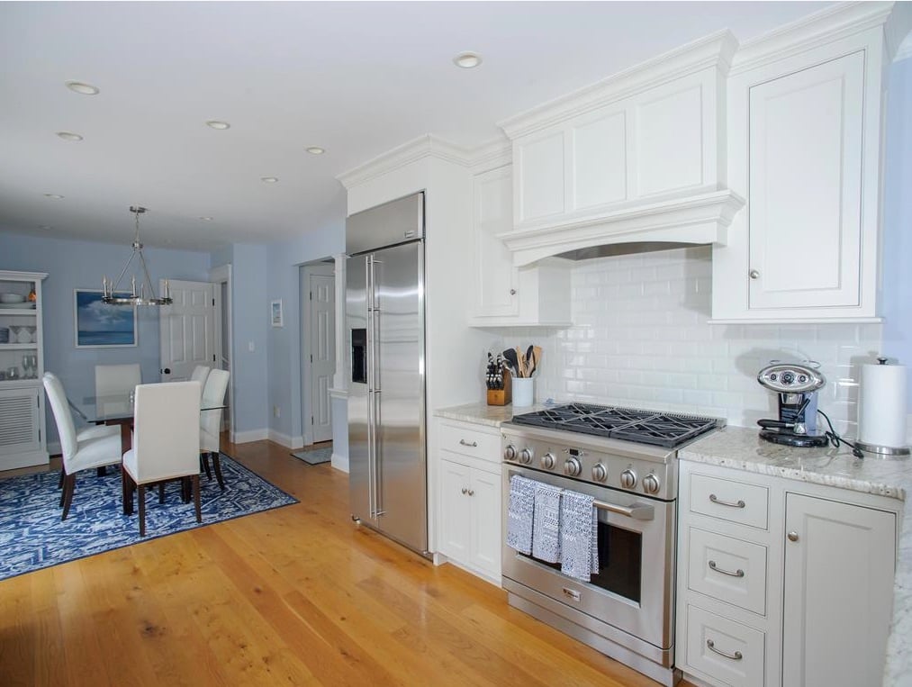 32 Schoolhouse Rd