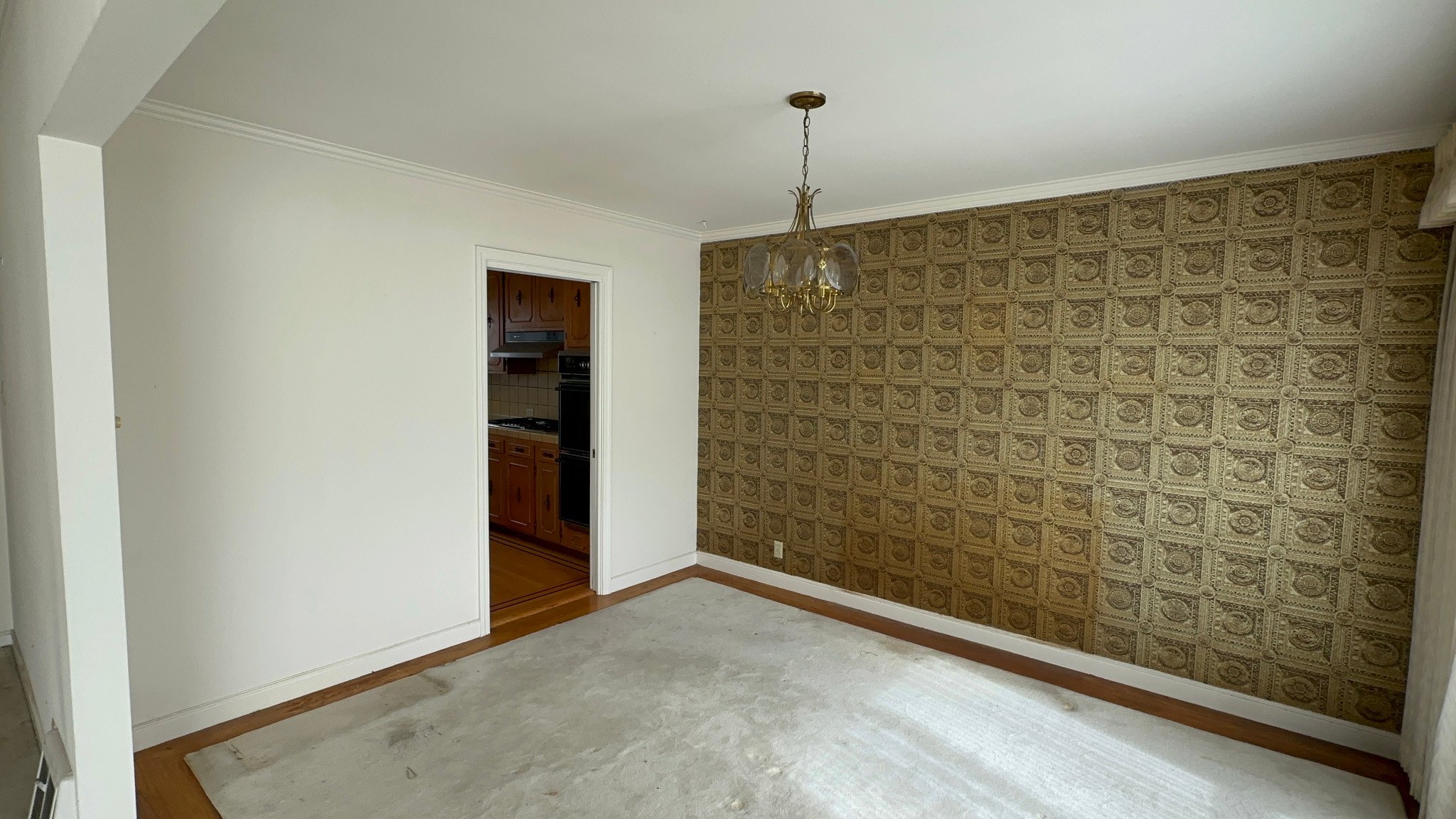 2483 37th Avenue · Photo 10