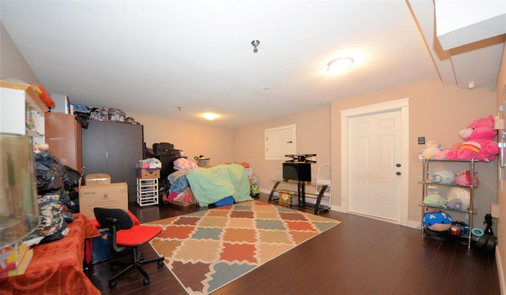 305 Jardine St, #3
