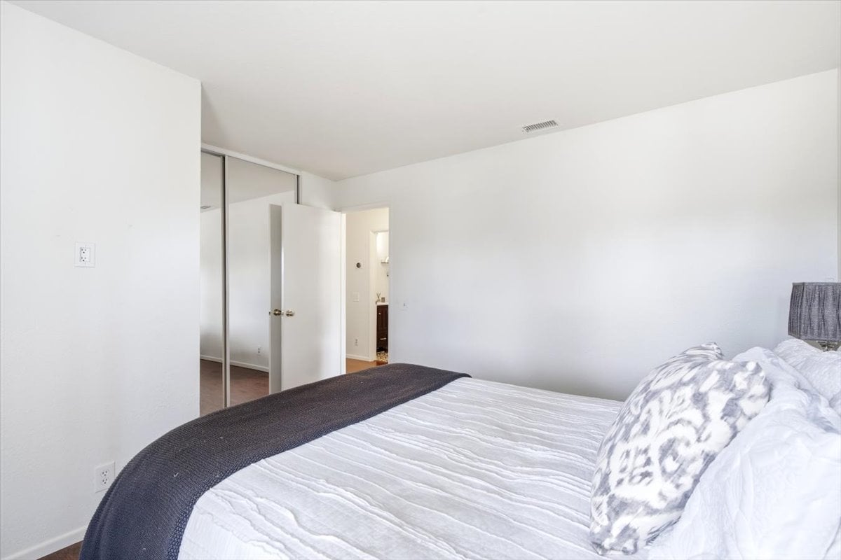 23956 Copenhagen St, Mission Viejo, CA 92691