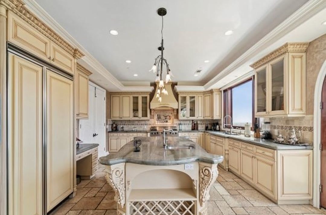 Symphony Grandeur
