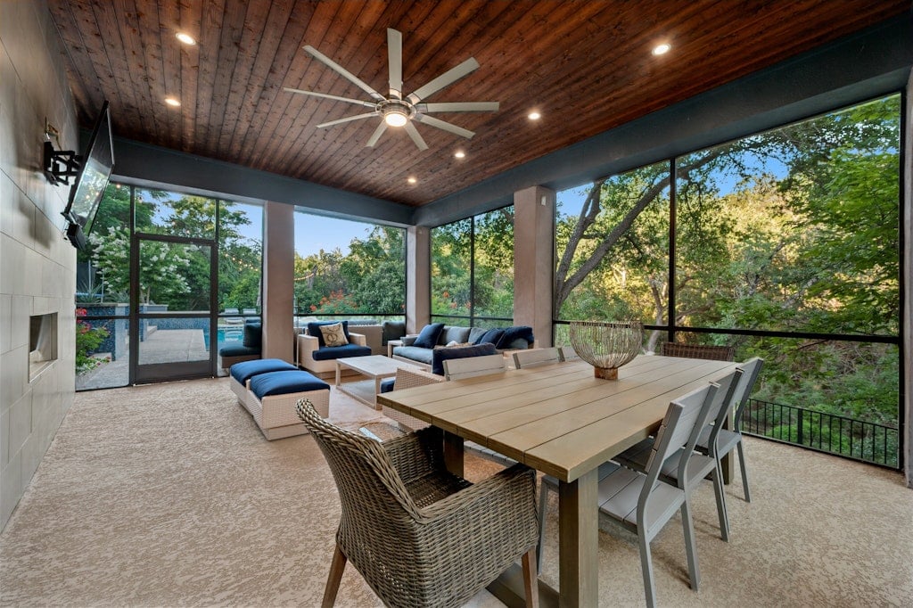 3200 Three Rivers