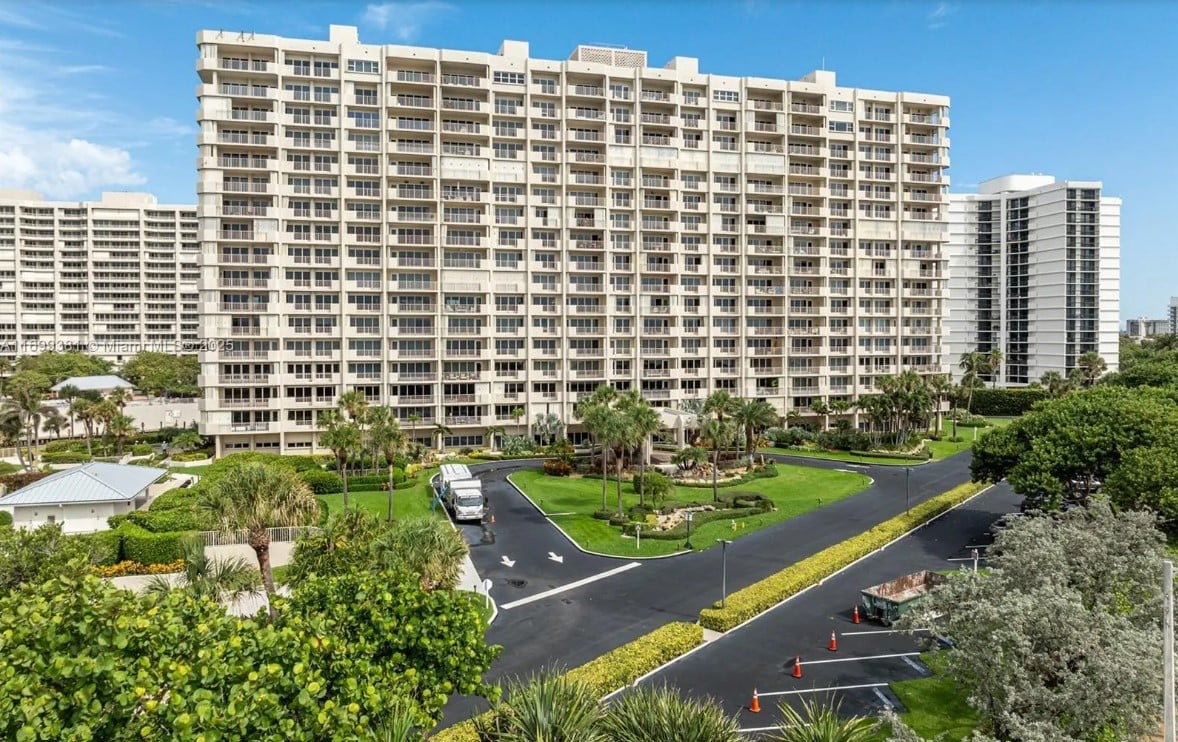 4301 N Ocean Blvd #303A