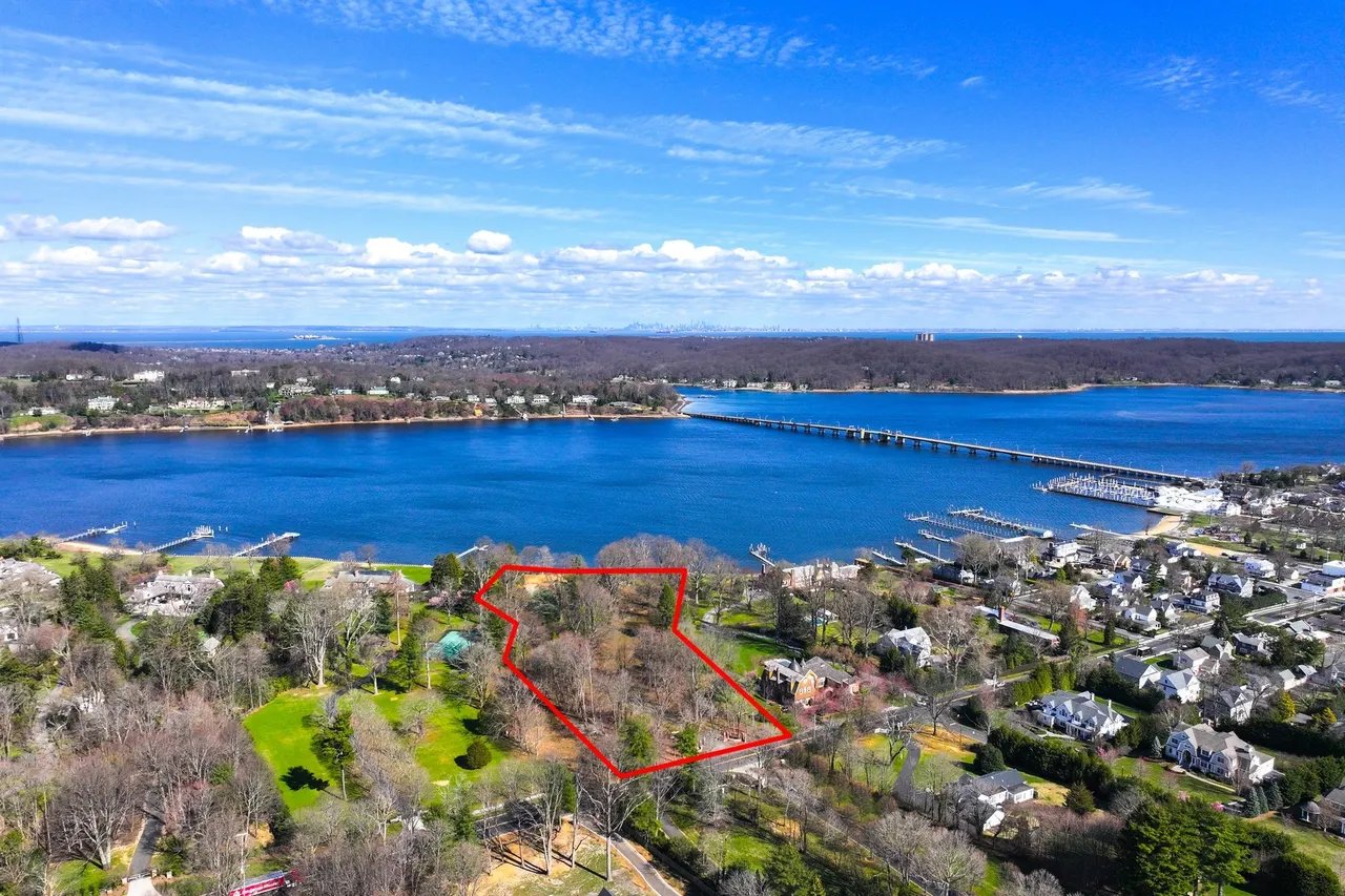 70 W River Rd