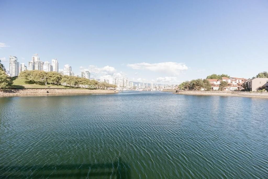 1218 Island Park Walk