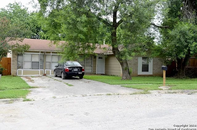 7007 Glen Trl