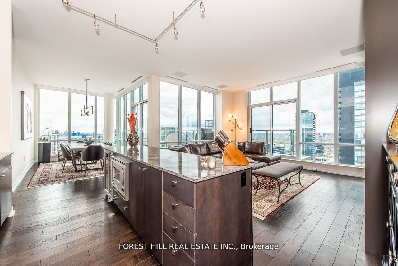 REFINED PENTHOUSE LIVING