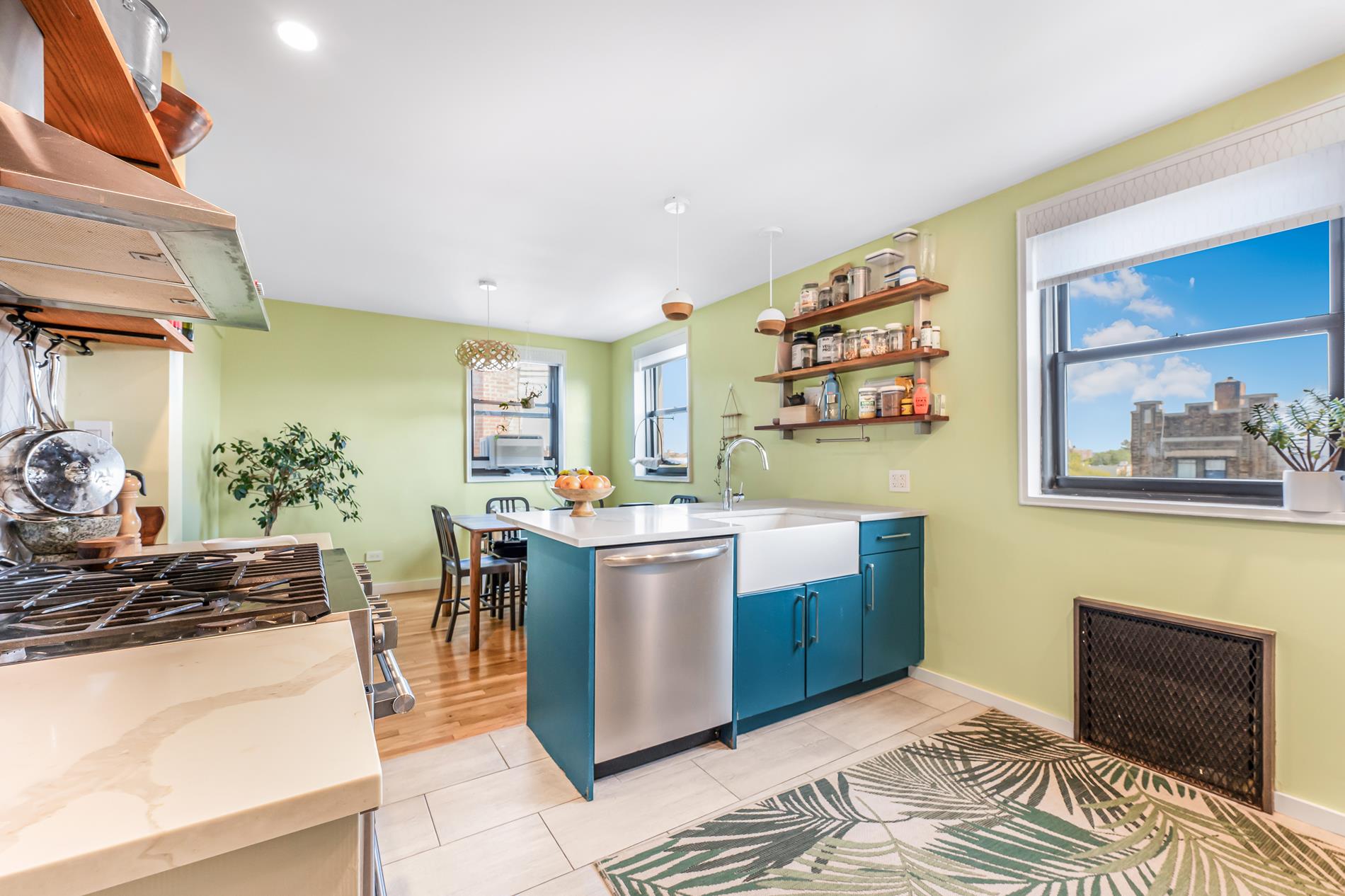 425 East Street #4B