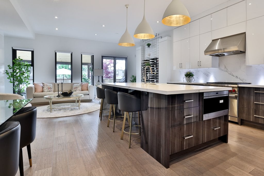 7B Iroquois Ave