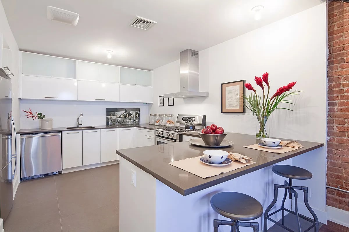 66 North 1st Street Unit: 4B
