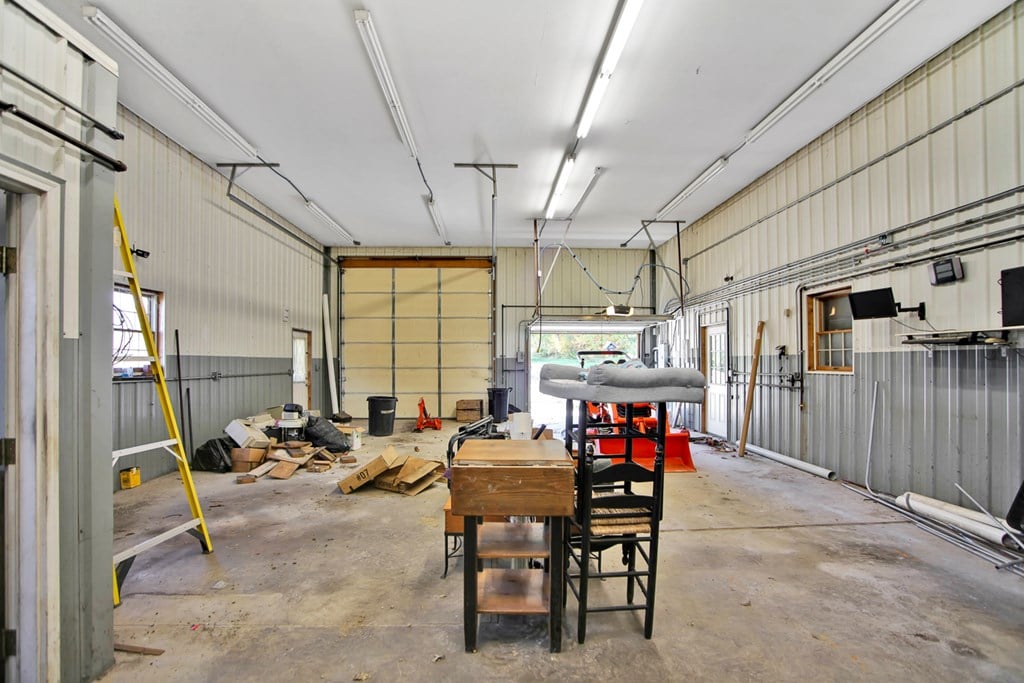 589 New Road