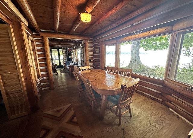 Randall's Point End Cabin 