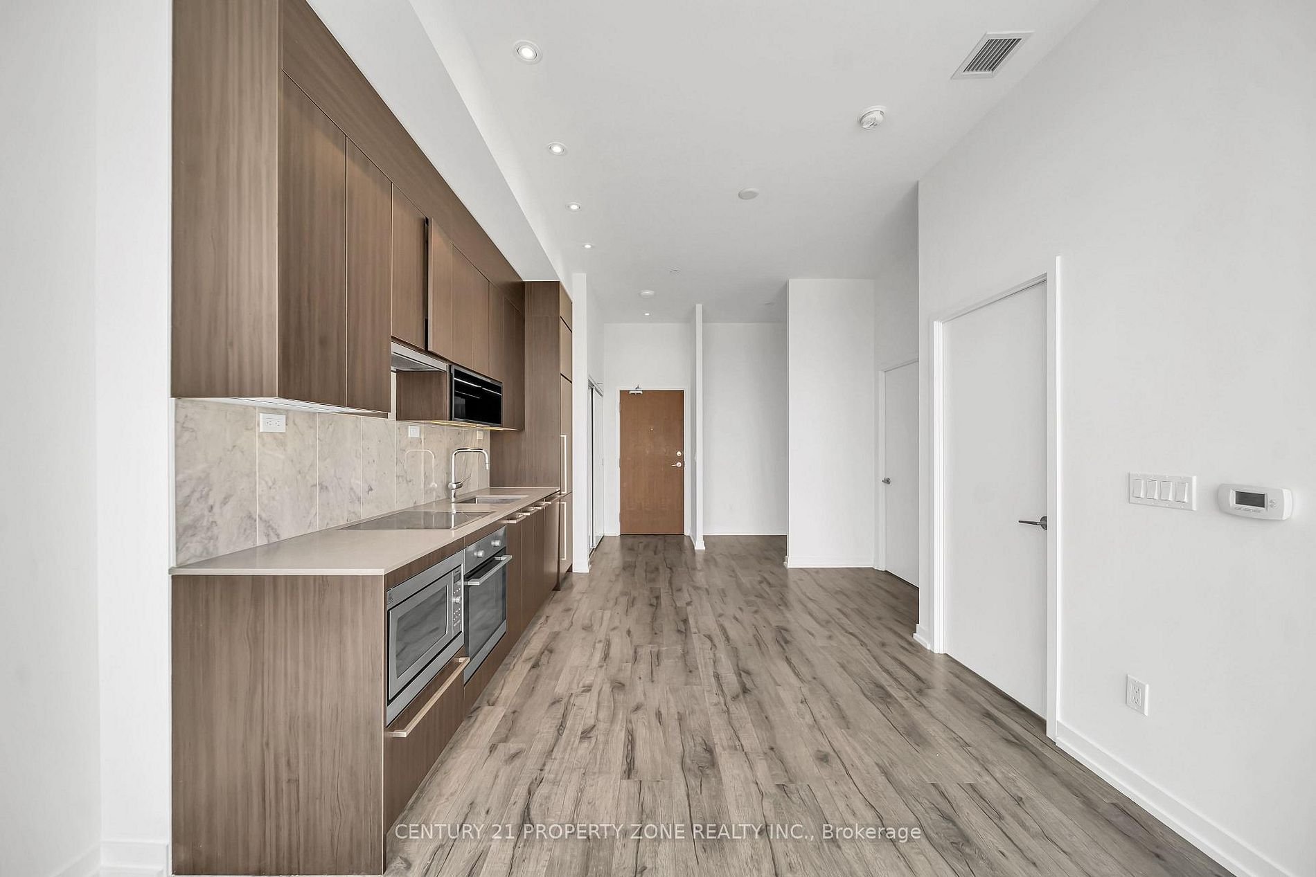 PERFECT SUITE FOR PENTHOUSE LIVING