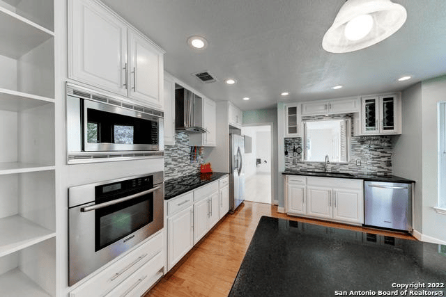 403 Sparkling Springs Dr