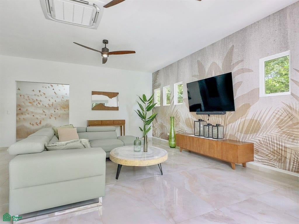 Casa Jeany | Modern Single-Level Home with Pool Near Playa del Coco