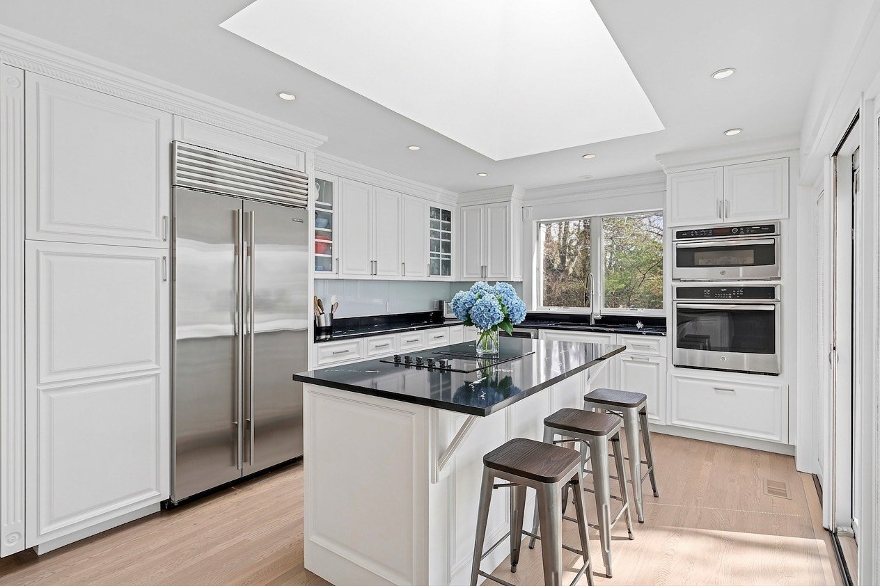 4 Reed Pond Court