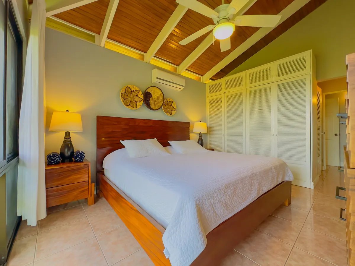 Ocean and Sunset View Villa