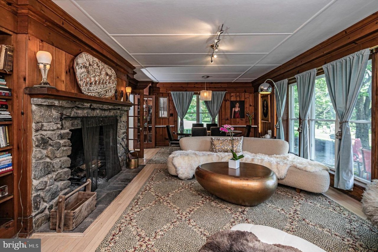 105 Bowne Station Rd