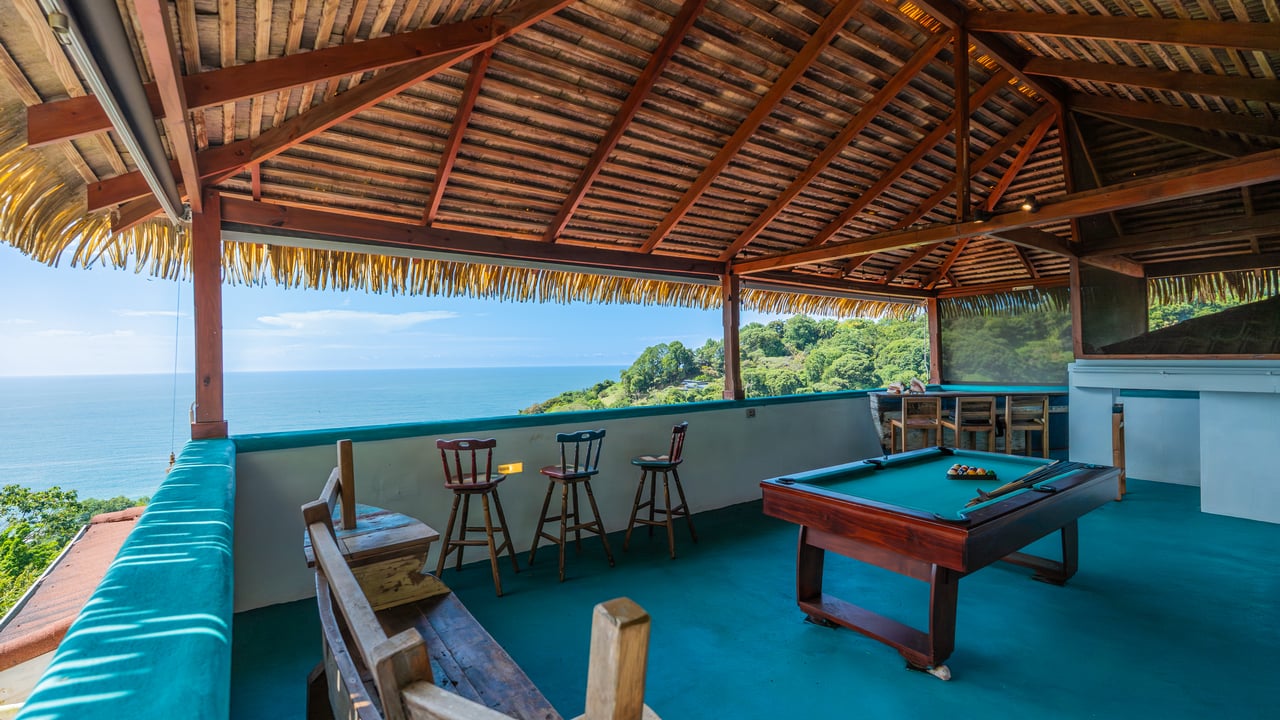 Ocean View Luxury Estate with An Incredible Location in Dominical