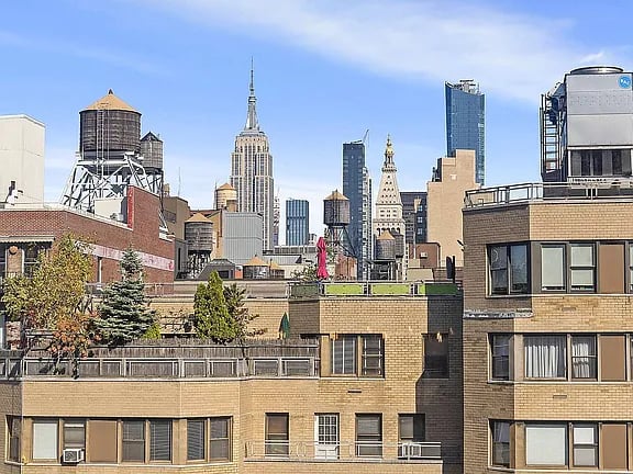 40 E 9th St, #12H