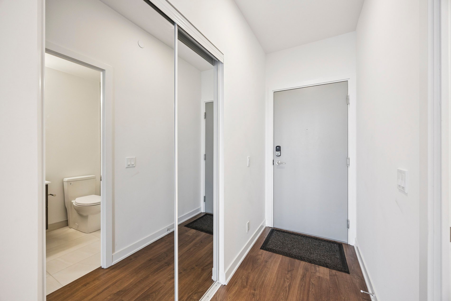 50 Upper Mall Way #2109