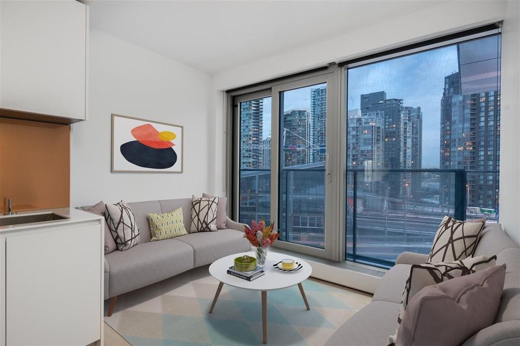 1480 Howe St, #1201