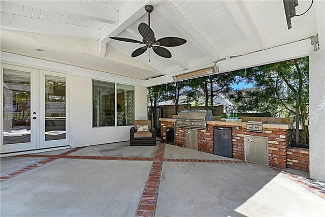 6652 Carriage Circle, Huntington Beach 