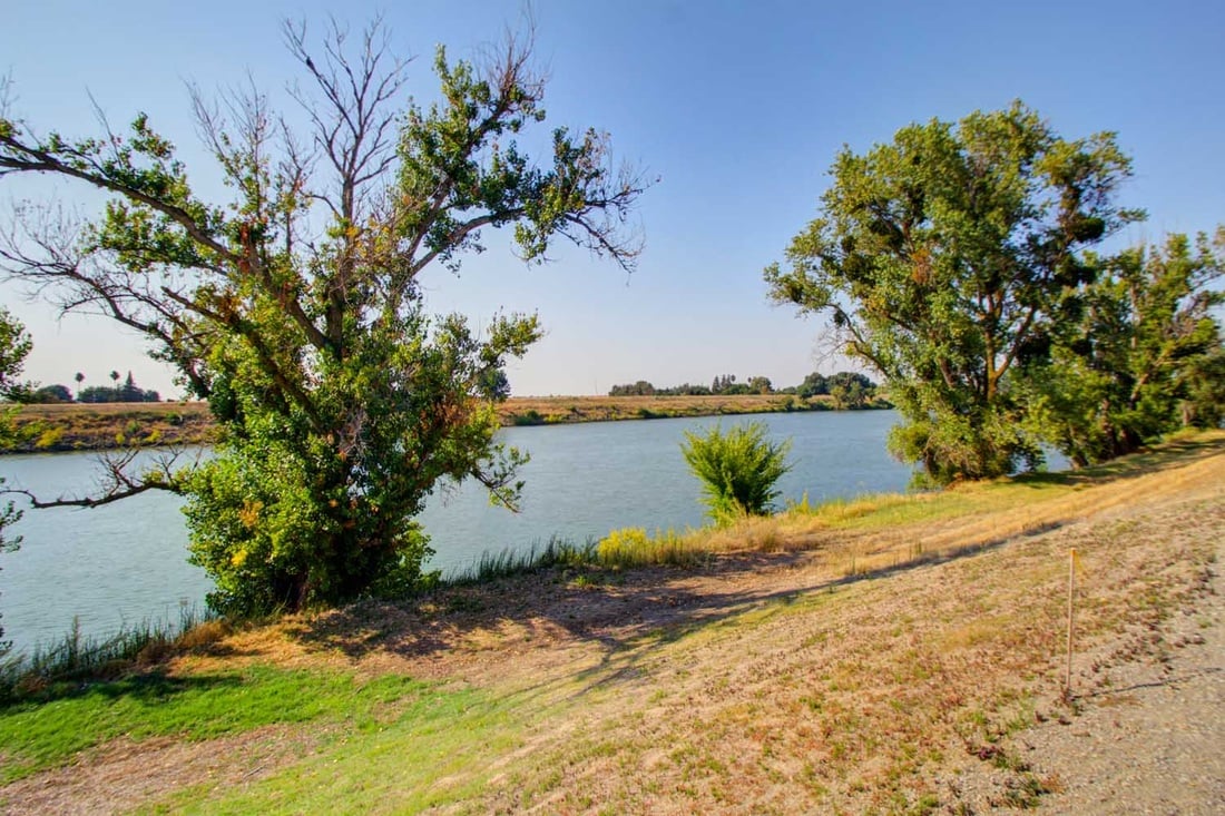Listing in The Pocket Area: Just Sold!
