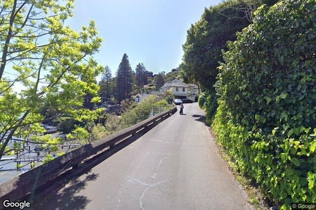 Beach Rd