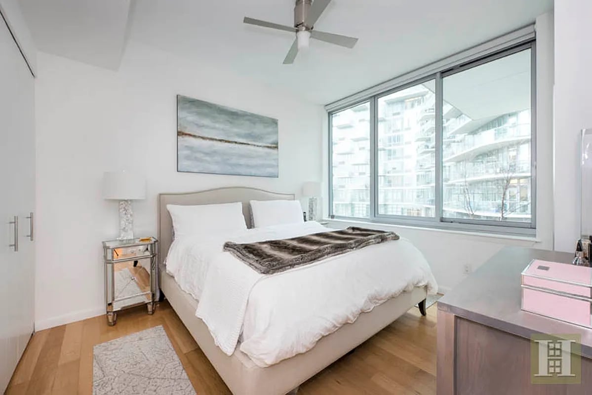 46-30 Center Blvd, #203