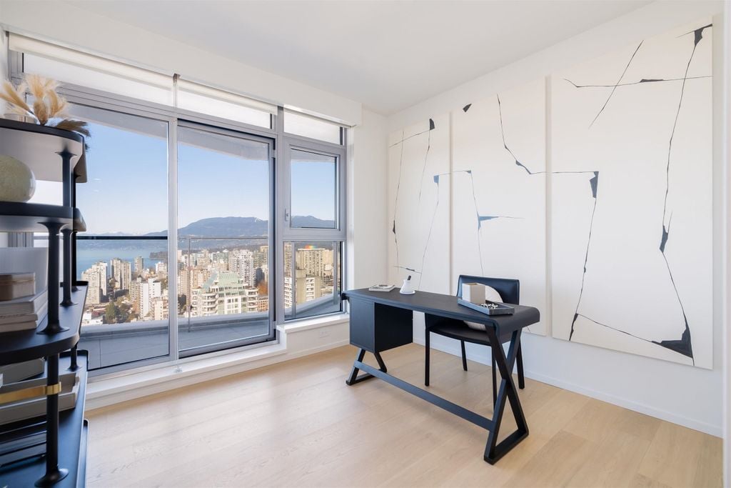 889 Pacific St, #3103